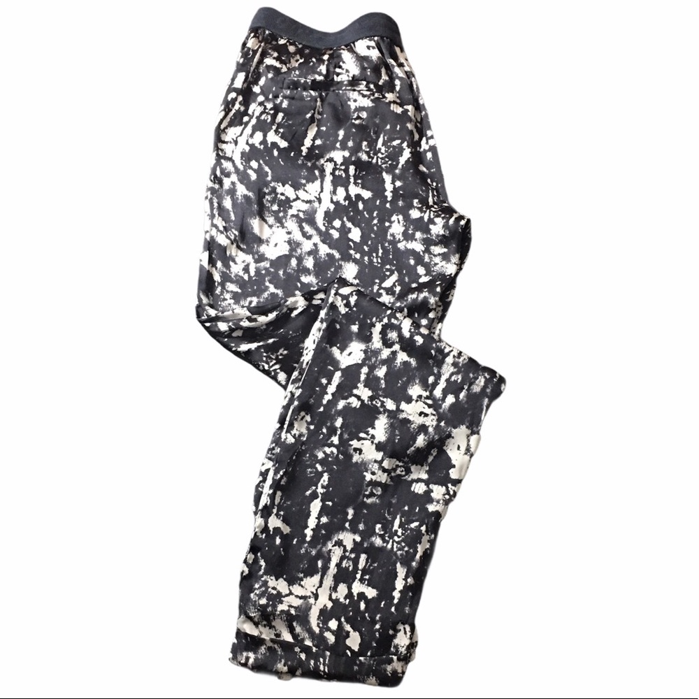Bedo - graphic print pants blue and white M